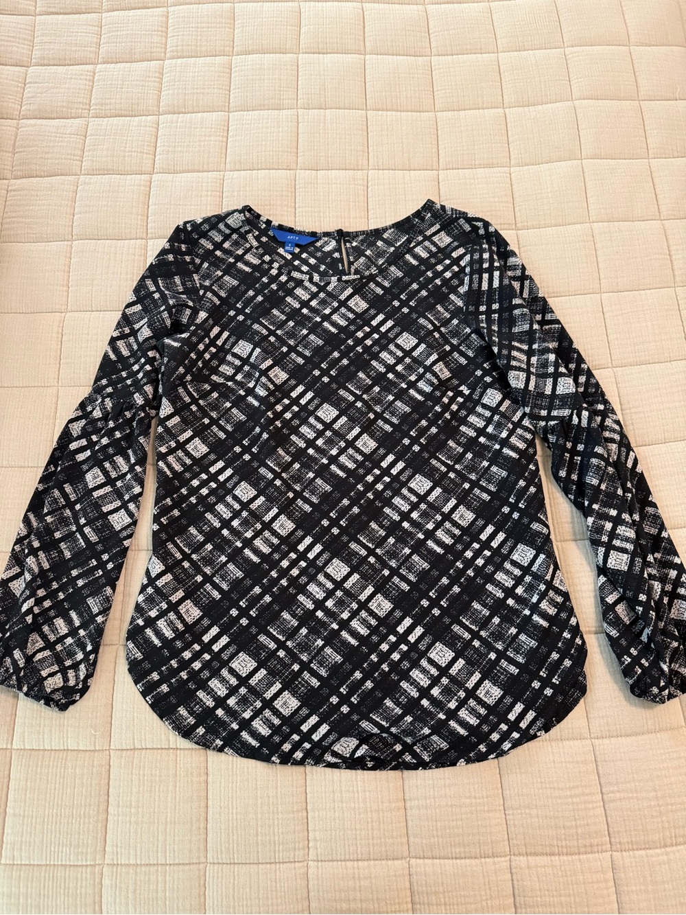 Apt 9 Black & White Plaid Long-Sleeve Women’s Blouse